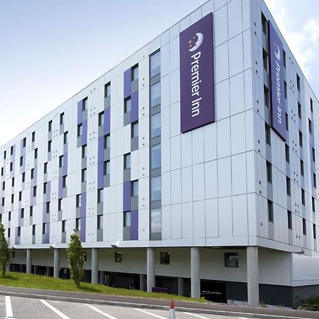 Premier Inn Heathrow Airport Terminal 4 Ґіллінґдон Екстер'єр фото